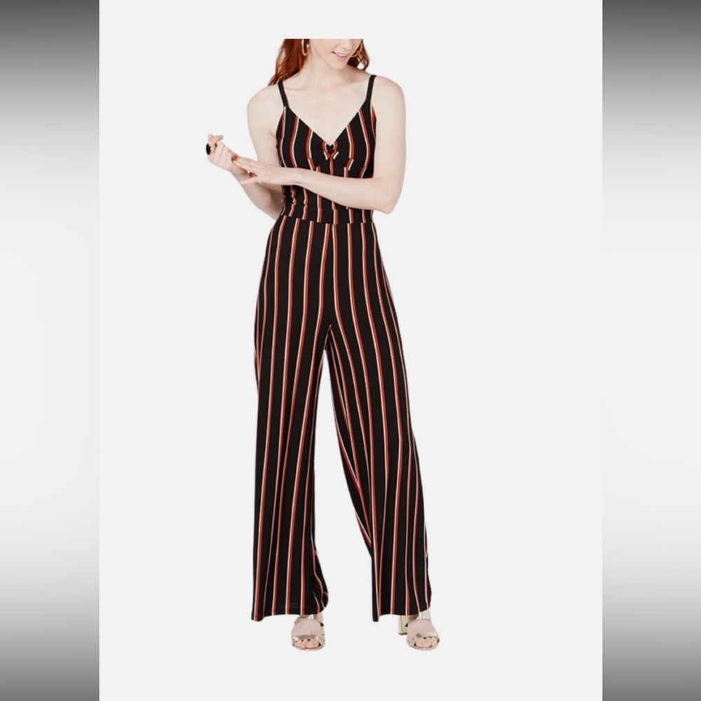 ✨PINSTRIPED JUMPSUIT✨